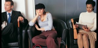 Cum te imbraci la un interviu? Sfaturi pentru a fi cu un pas mai aproape de angajare interviu asteptare