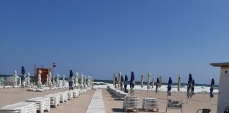 In vacanta vreau sa vad marea tot timpul. Chiar si din pat. cazare eforie nord